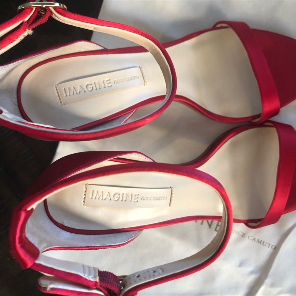 NWT Satin Crimson Studded/Mirrored GoldStiletto - Picture 10 of 16